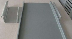 钛锌合金面板表面能自然形成一层致密的氧化层