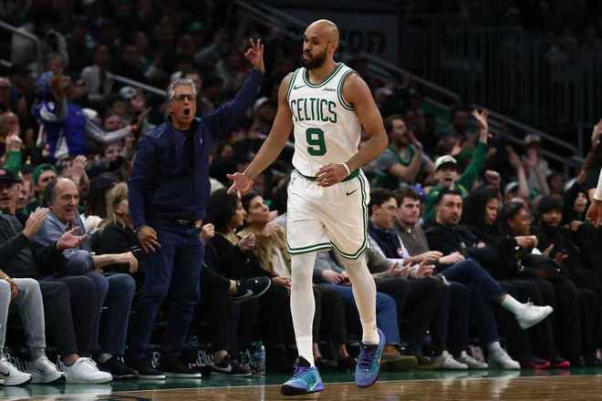 凯尔特人双杀太阳 布朗41分率队险胜布克40+对攻