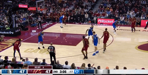 独行侠弗拉格复出爆发砍27+10助力胜骑士