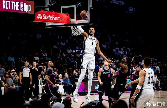 雷霆12连胜稳居联盟第一 二当家回归冲击总冠军